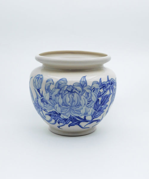 M. Westrup Porcelain Vase No. Vg21
